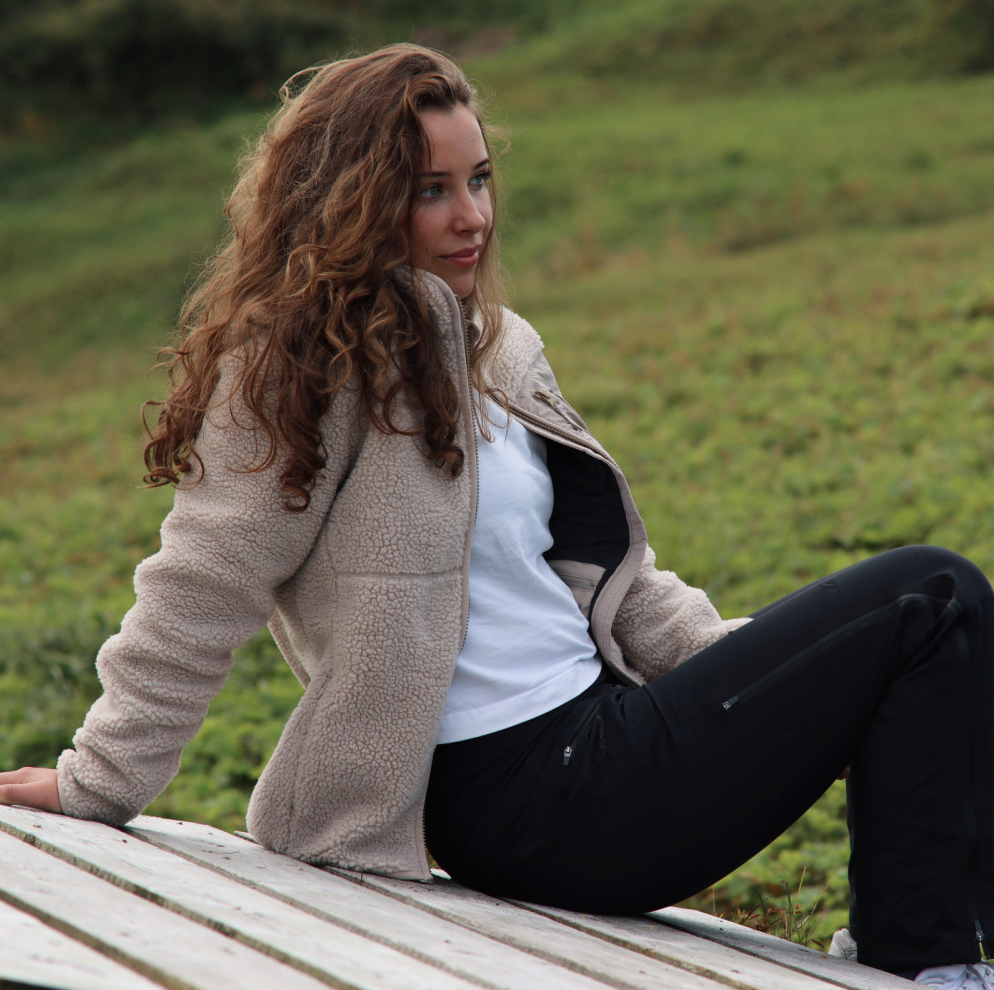 Less Layers Relax Fleece Varmejakke Dame Beige