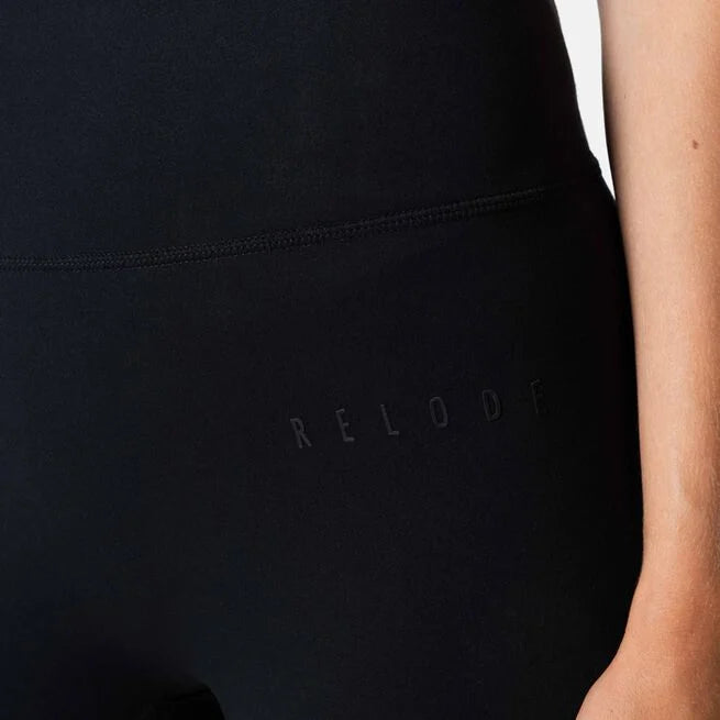 Clean Treningstights Flared Petite Svart